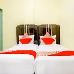 Oyo 1192 Lotus Inn